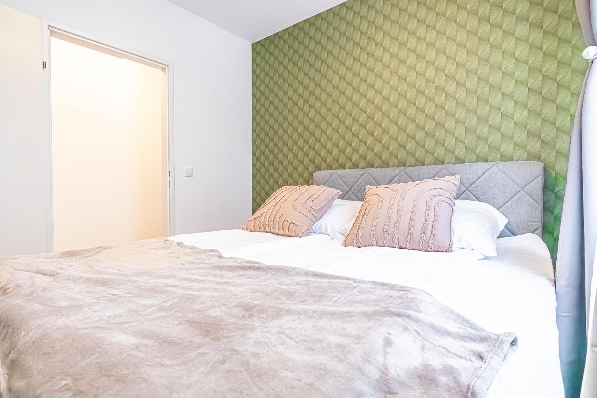 Charming 1Br And 1Lr Apt Modern Design Donaustadt Vienna Exterior photo